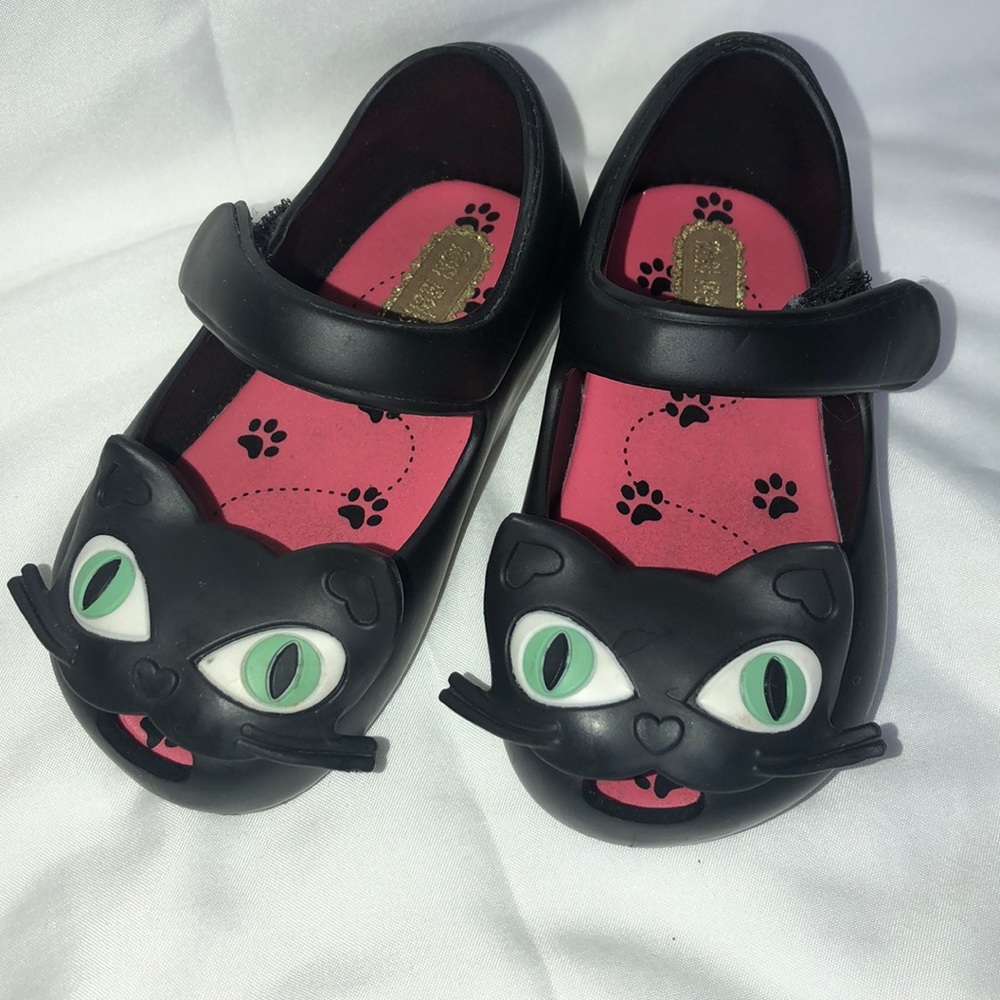 Black cats